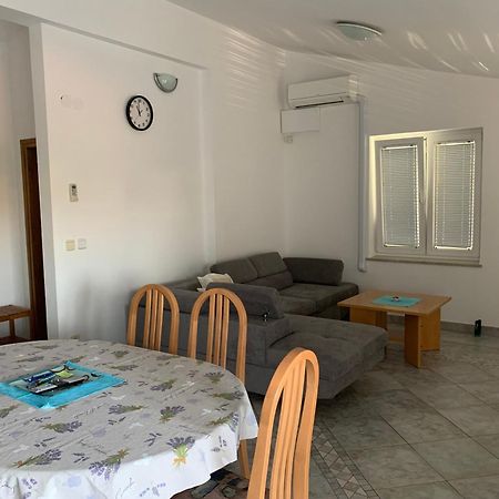 Apartmani Auer Pjescana Uvala Εξωτερικό φωτογραφία