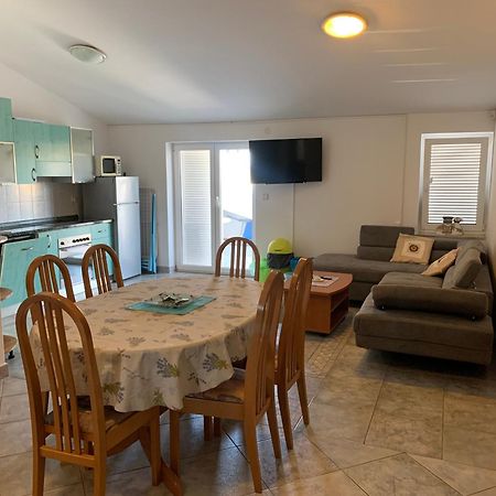 Apartmani Auer Pjescana Uvala Εξωτερικό φωτογραφία