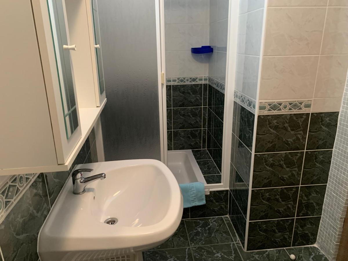 Apartmani Auer Pjescana Uvala Εξωτερικό φωτογραφία
