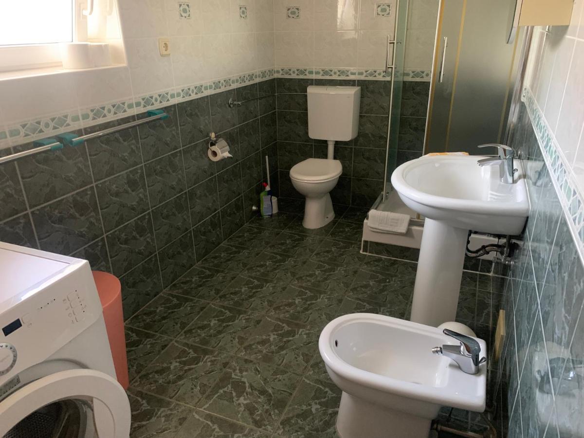 Apartmani Auer Pjescana Uvala Εξωτερικό φωτογραφία