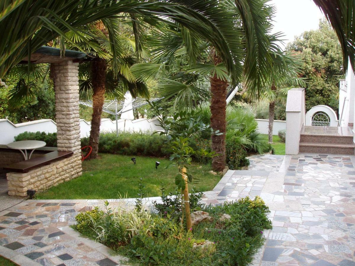 Apartmani Auer Pjescana Uvala Εξωτερικό φωτογραφία