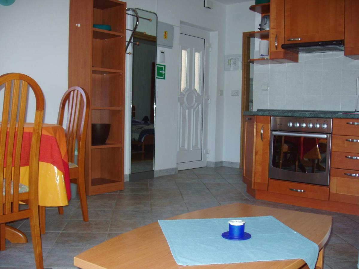 Apartmani Auer Pjescana Uvala Εξωτερικό φωτογραφία